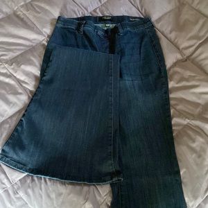 Judy Blue Super Flare Pull-On Jeans